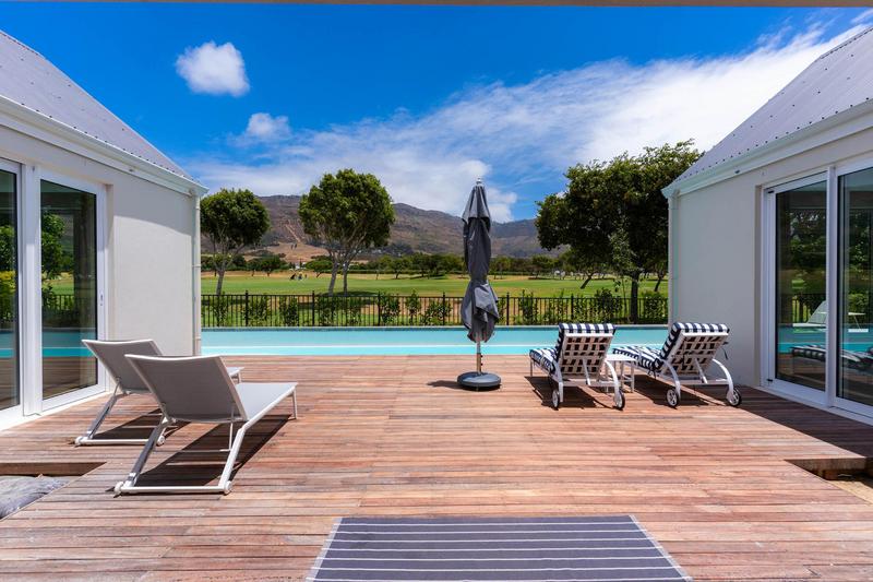 To Let 5 Bedroom Property for Rent in Steenberg Estate Western Cape